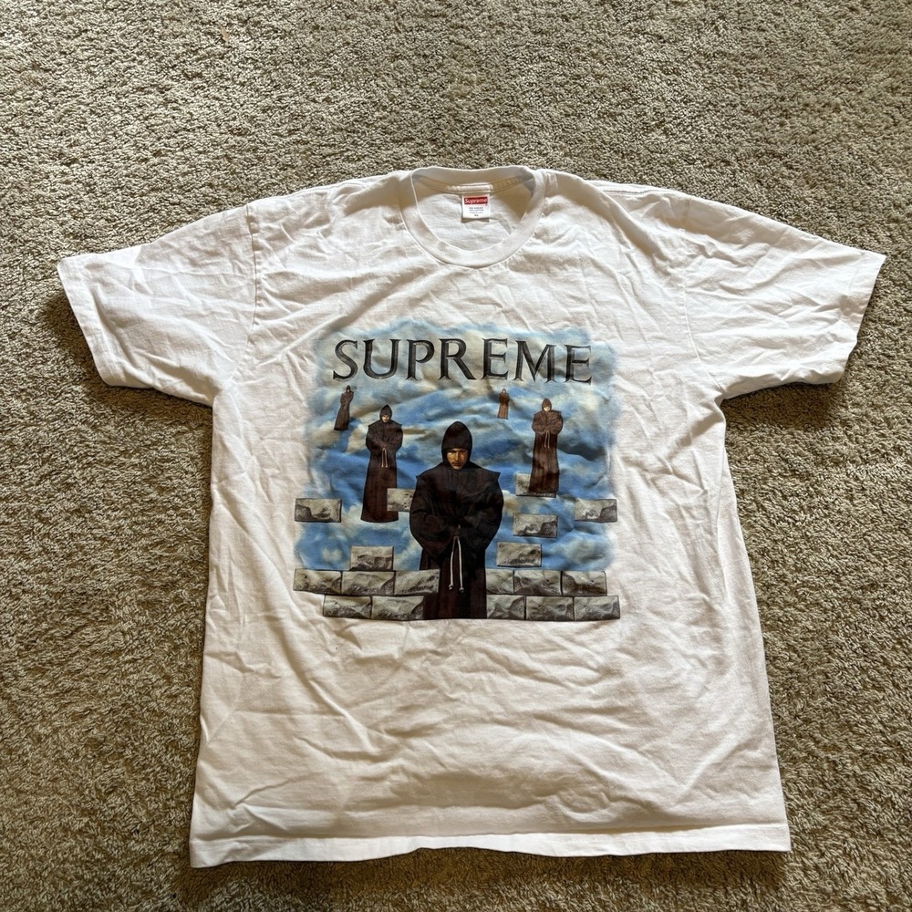 Supreme 2019 Levitation T Shirt Men's XL White Streetwear EUC